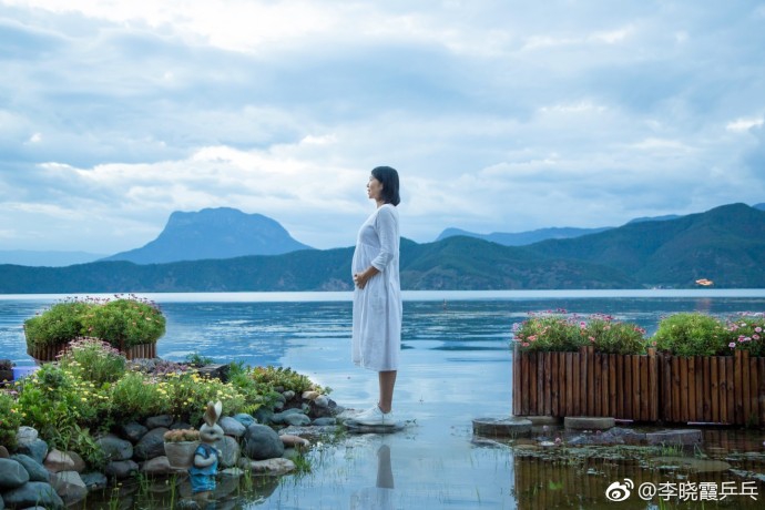 李晓霞公布怀孕喜讯晒美照