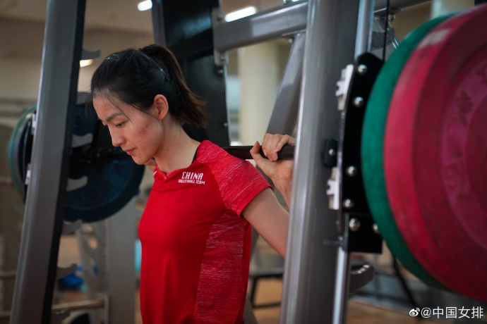 中国女排备战与意大利之战