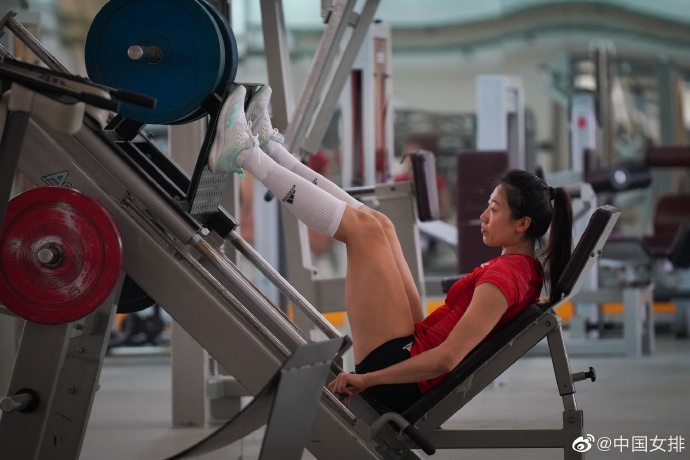 中国女排备战与意大利之战