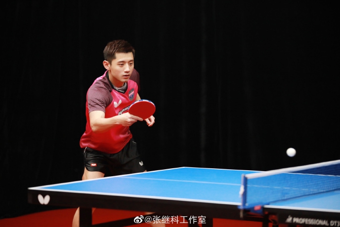 张继科侯英超攻削大战