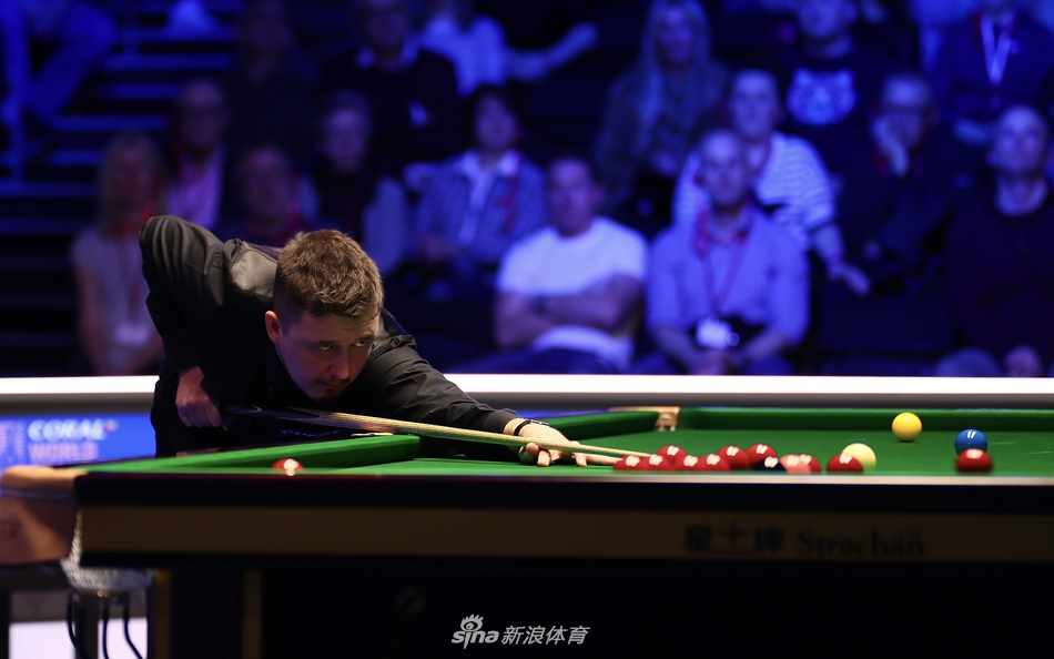 大奖赛罗伯逊6-4威尔逊进决赛