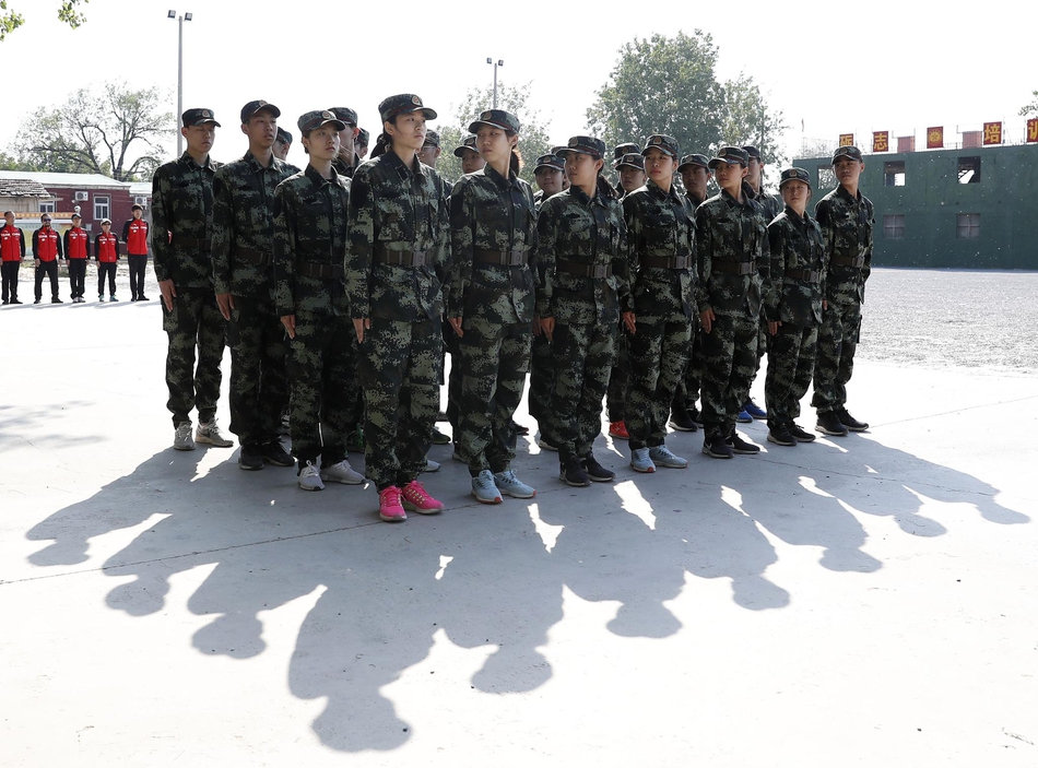 短道队军训闭营仪式在京举行