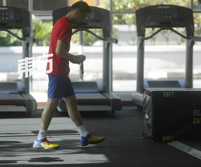 李宗伟恢复训练