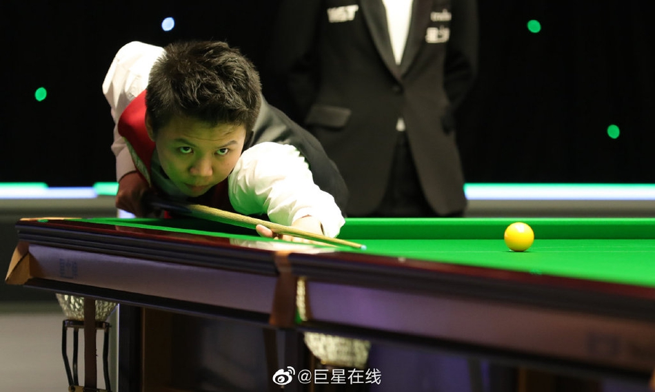 英锦赛周跃龙6-2希金斯进8强