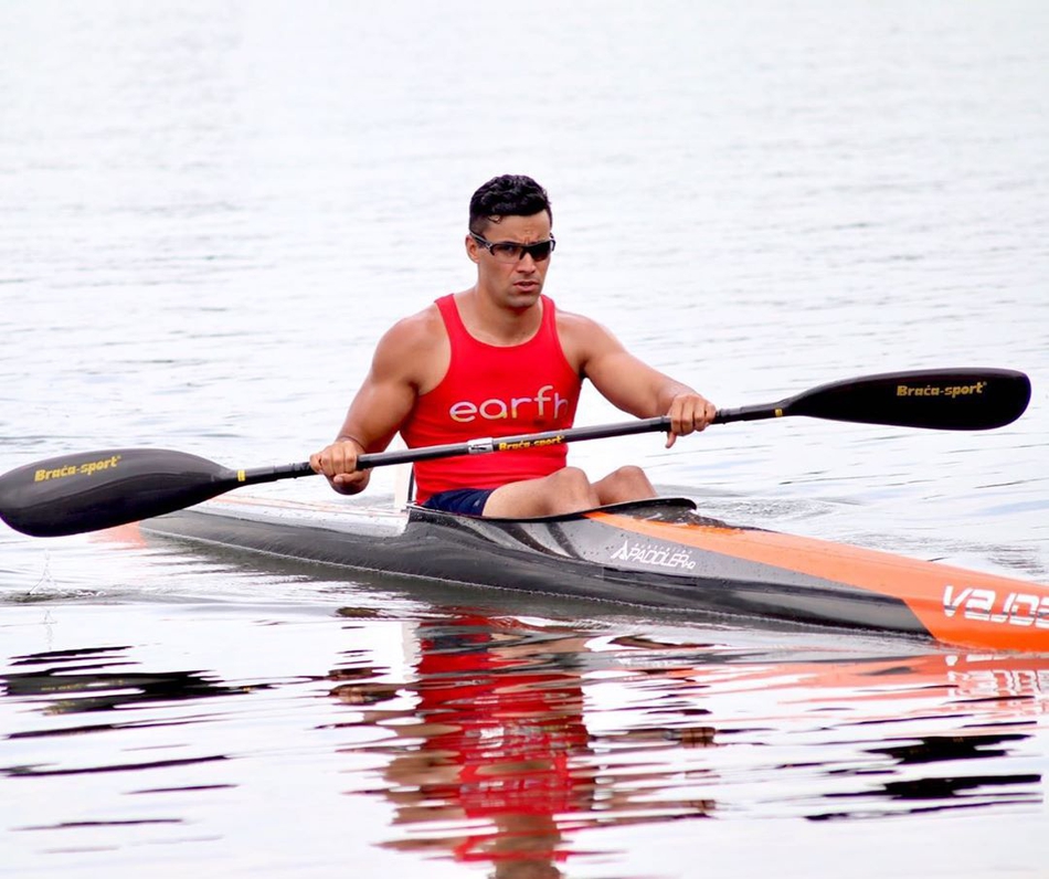 汤加网红旗手第三次战奥运会