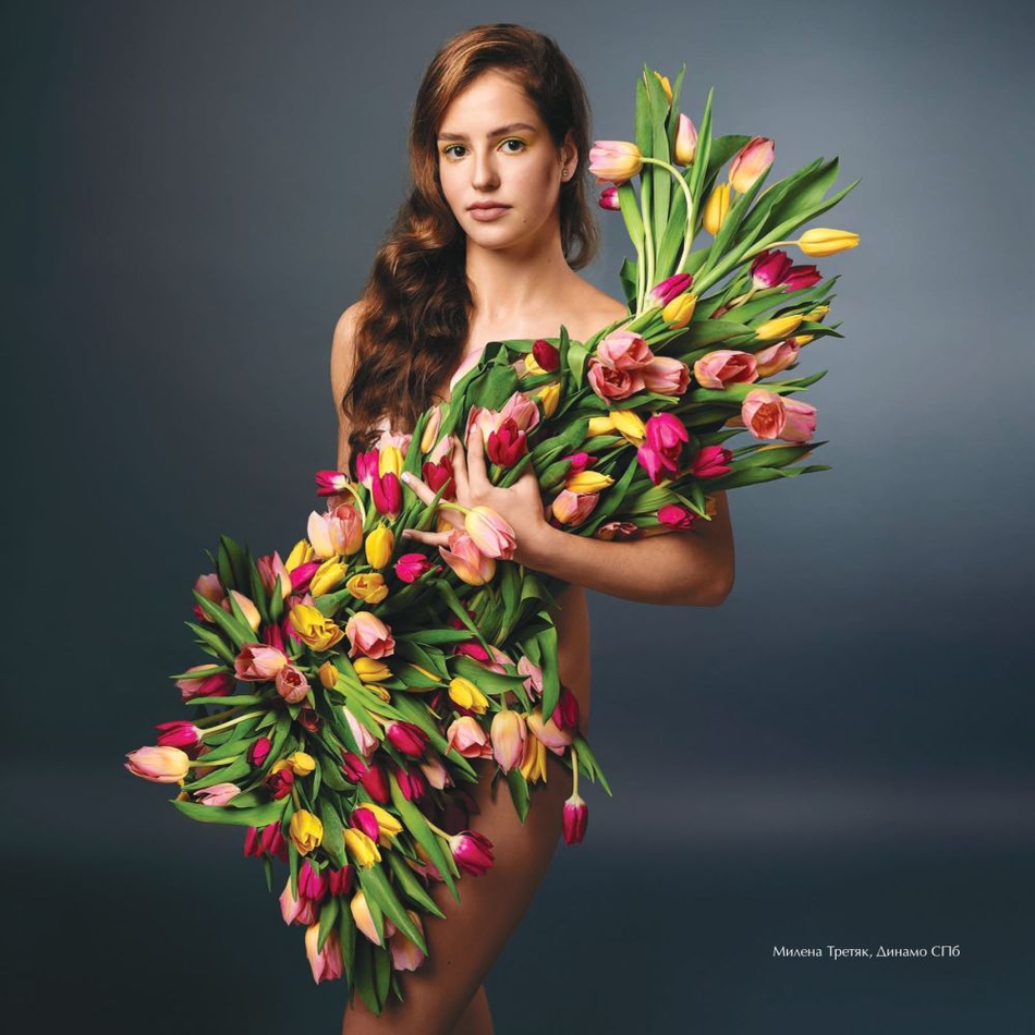 美！俄罗斯冰球女将拍限量版日历