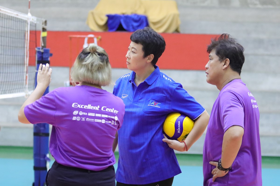 冯坤加提蓬泰国开课