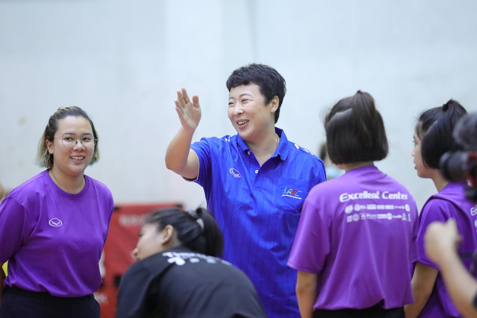 冯坤加提蓬泰国开课