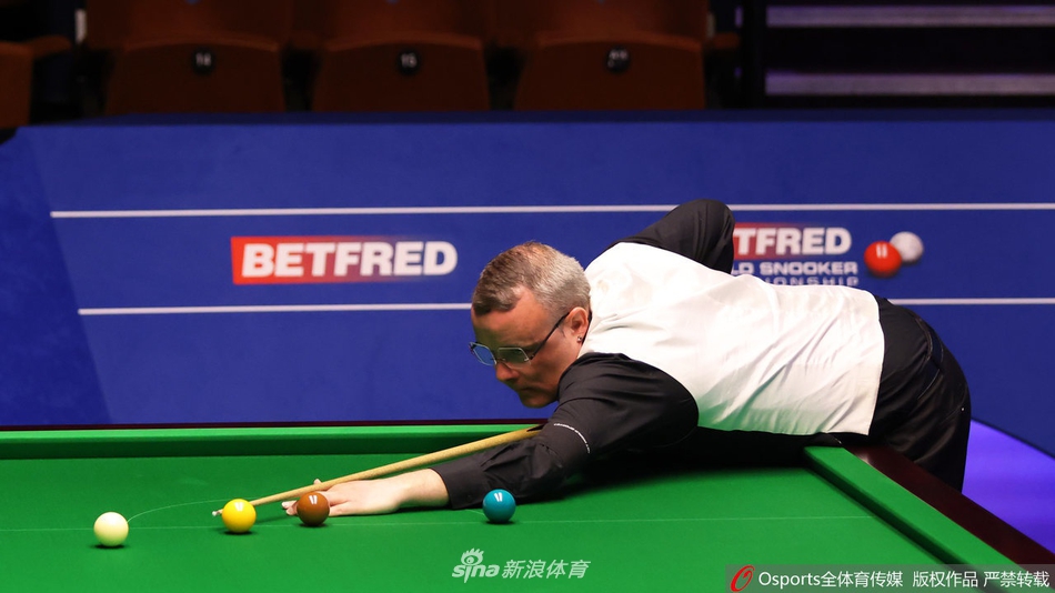 世锦赛首轮颜丙涛10-6古尔德