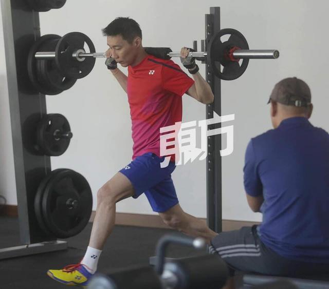 李宗伟恢复训练