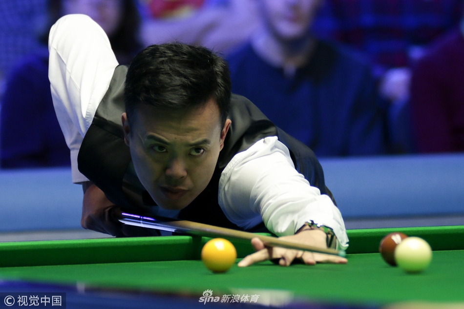 大奖赛次轮傅家俊1-4霍金斯