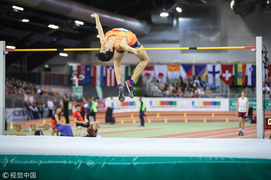 王宇2米34打破张国伟纪录