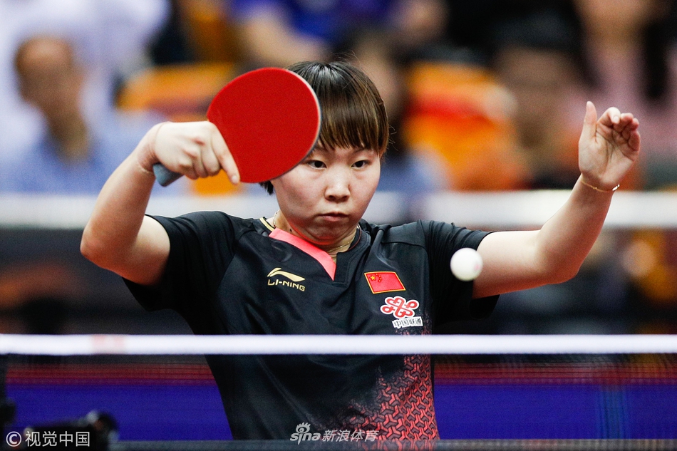 世乒赛直通赛刘诗雯3-2朱雨玲