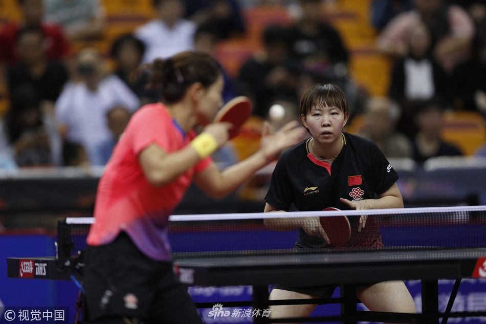 世乒赛直通赛刘诗雯3-2朱雨玲