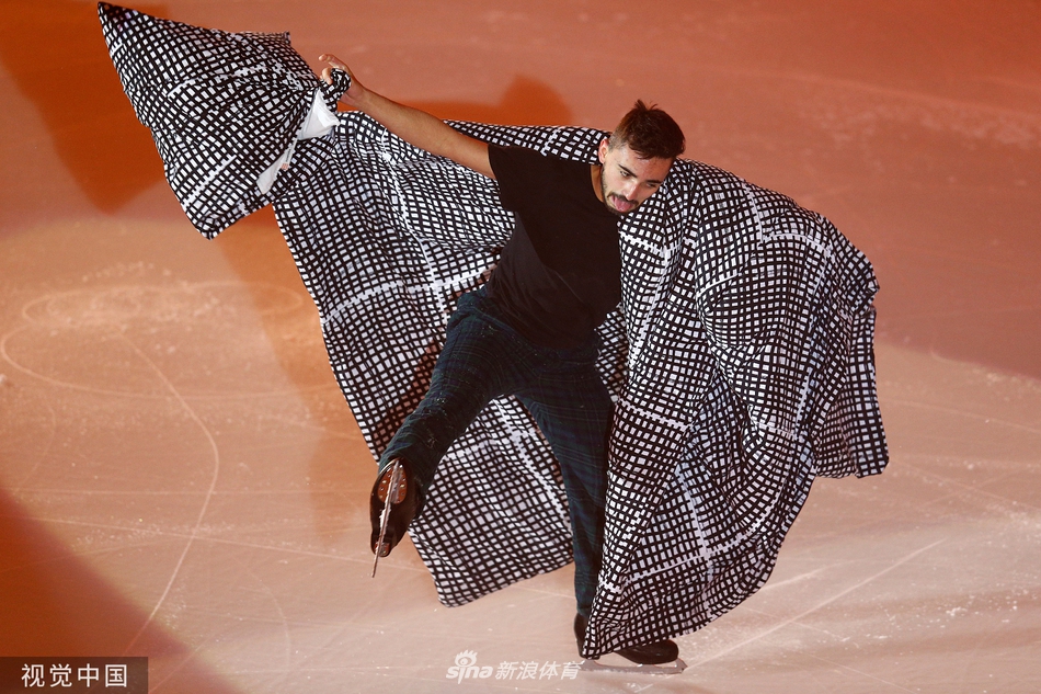 花样滑冰大奖赛法国站表演滑