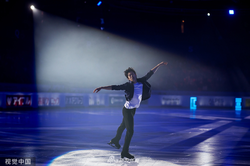 花样滑冰大奖赛法国站表演滑
