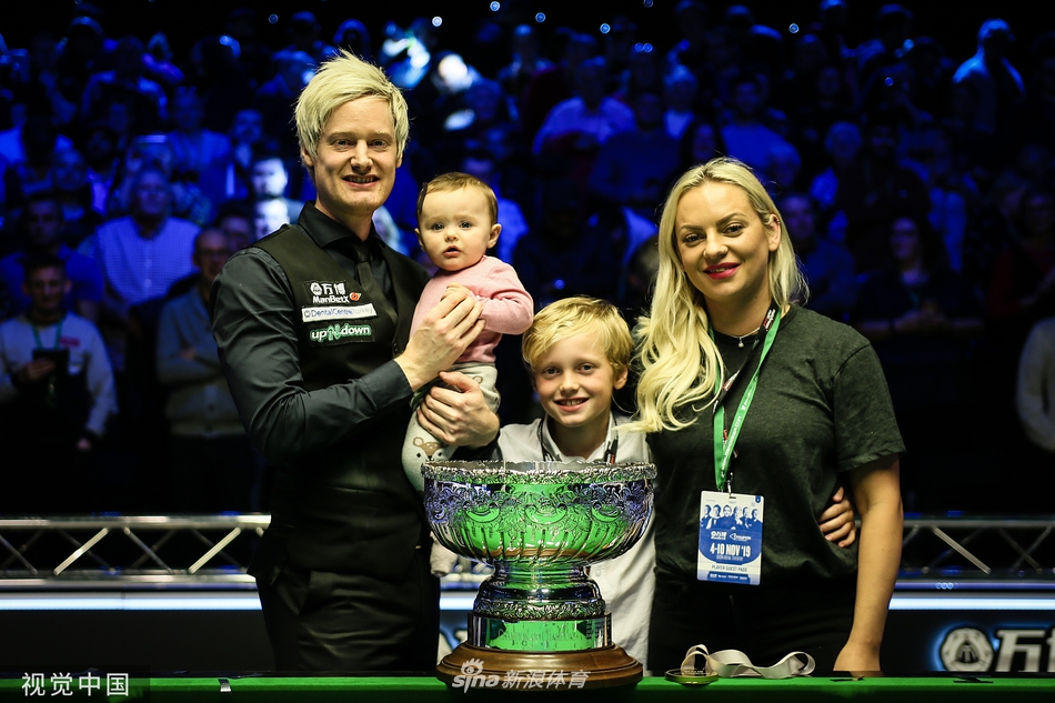 冠中冠罗伯逊10-9特鲁姆普夺冠