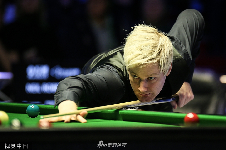 冠中冠罗伯逊10-9特鲁姆普夺冠