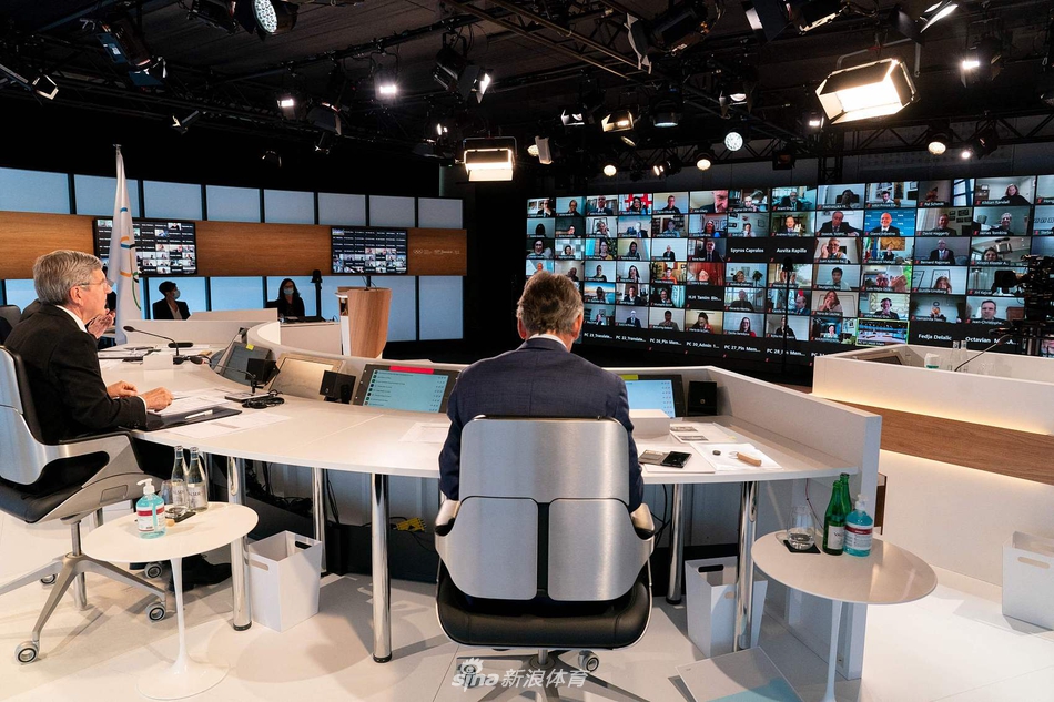 巴赫连任国际奥委会主席