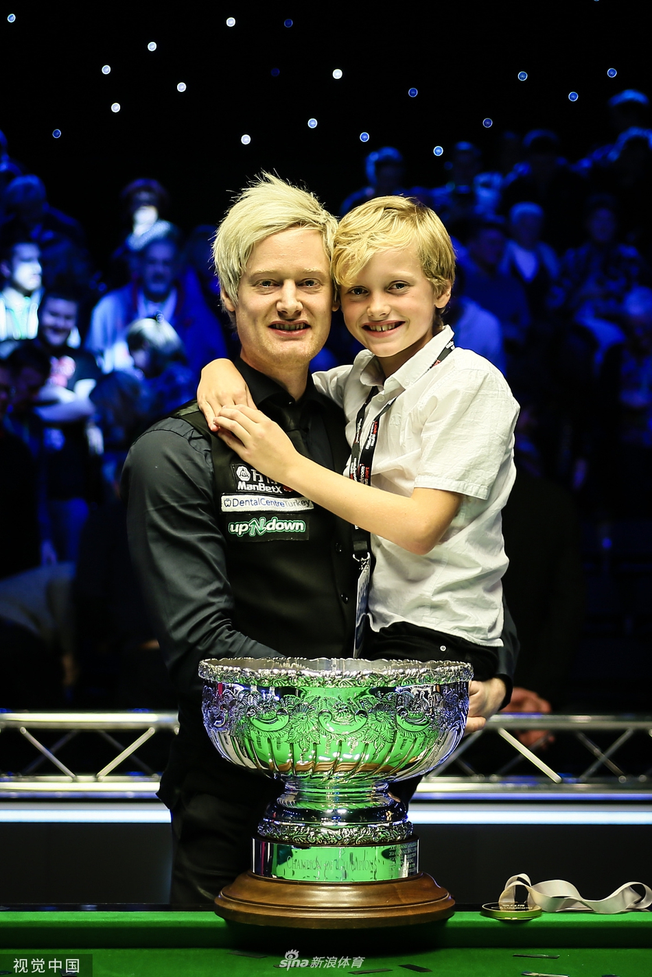 冠中冠罗伯逊10-9特鲁姆普夺冠