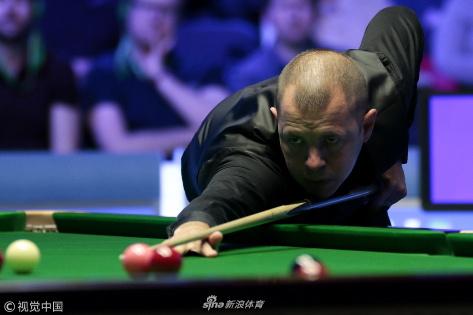 大奖赛次轮傅家俊1-4霍金斯