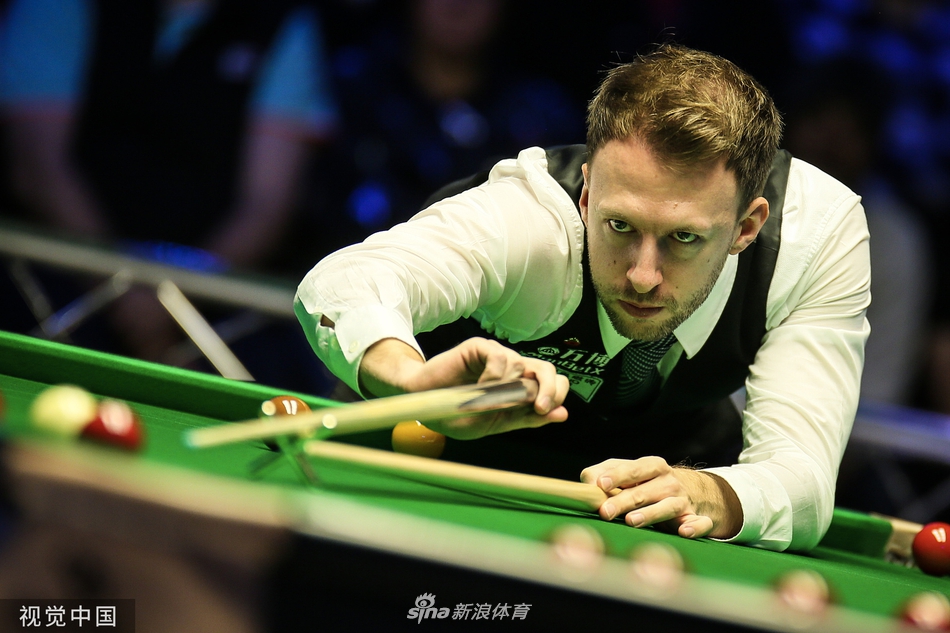 冠中冠罗伯逊10-9特鲁姆普夺冠