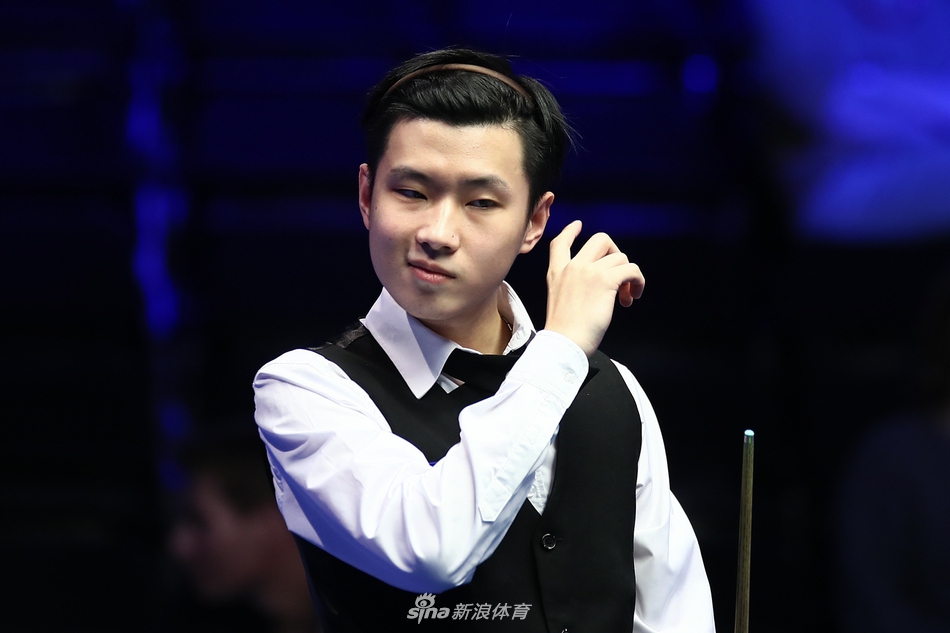 大奖赛希金斯4-1赵心童