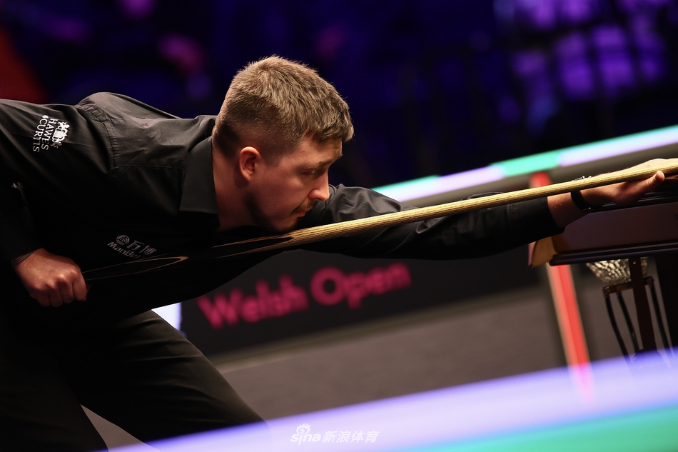 威尔士赛凯伦-威尔逊轰147晋级