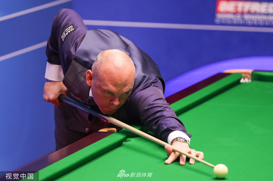 世锦赛次轮宾汉姆13-6琼斯