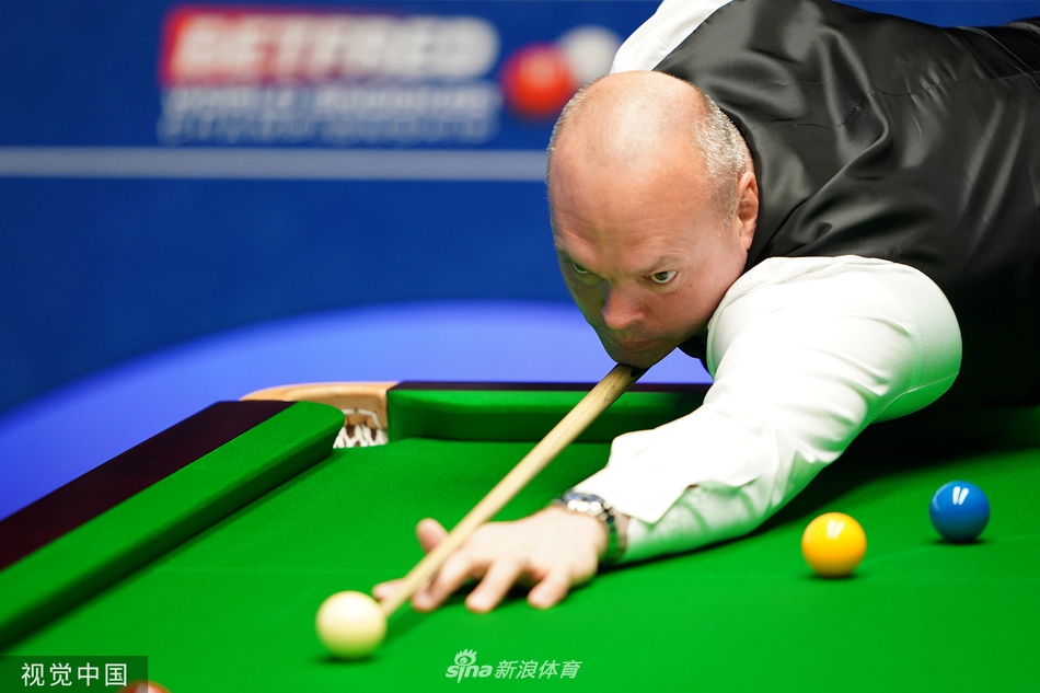 世锦赛麦克吉尔暂9-7宾汉姆