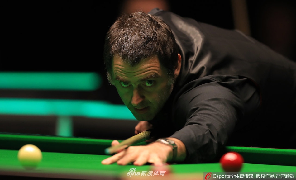 英锦赛首轮奥沙利文6-0布尔曼