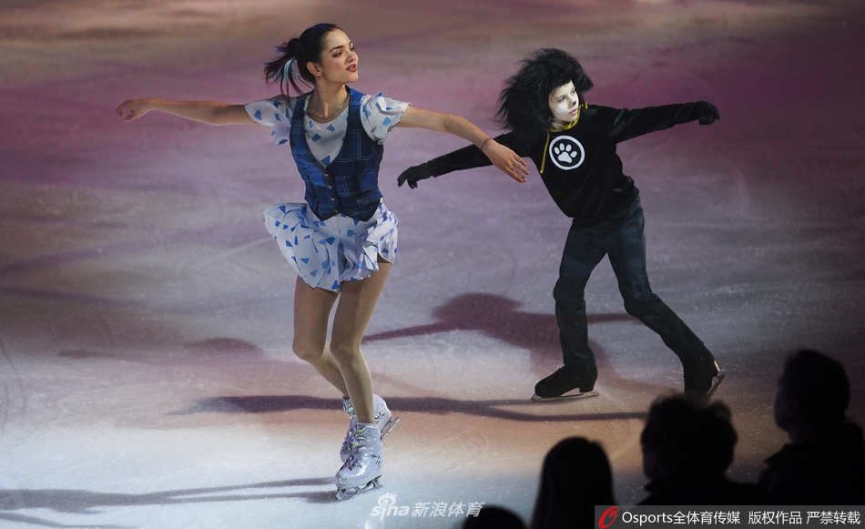 梅德韦杰娃领衔出演冰上舞剧