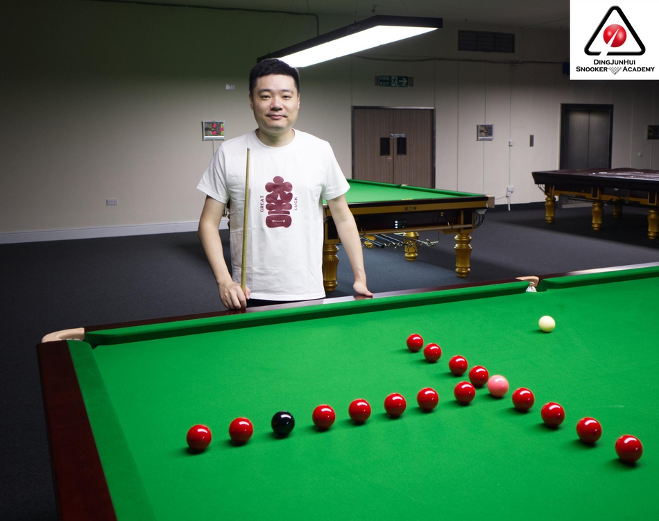 丁俊晖结束隔离备战世锦赛