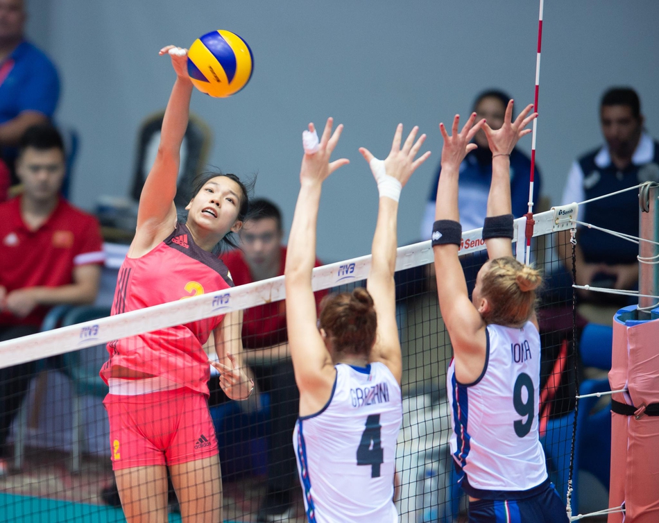 女排U18世青赛中国2-3意大利