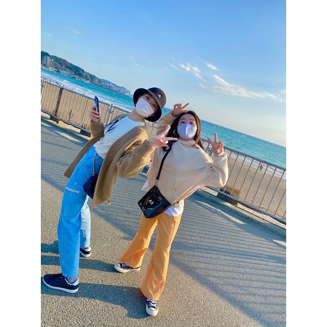 池江璃花子和平野美宇海边小聚