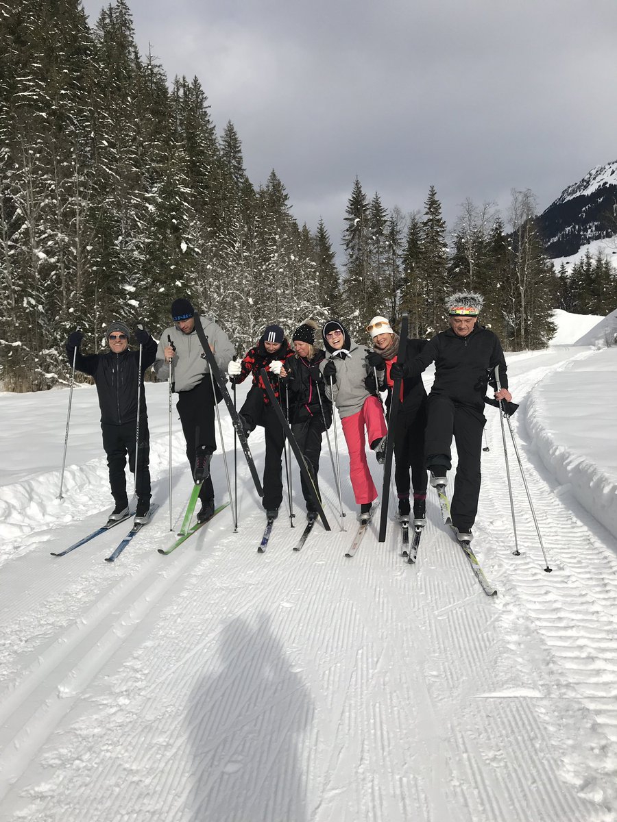 沃兹尼亚奇晒滑雪美照