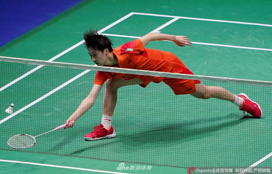 全英赛决赛陈雨菲0-2戴资颖