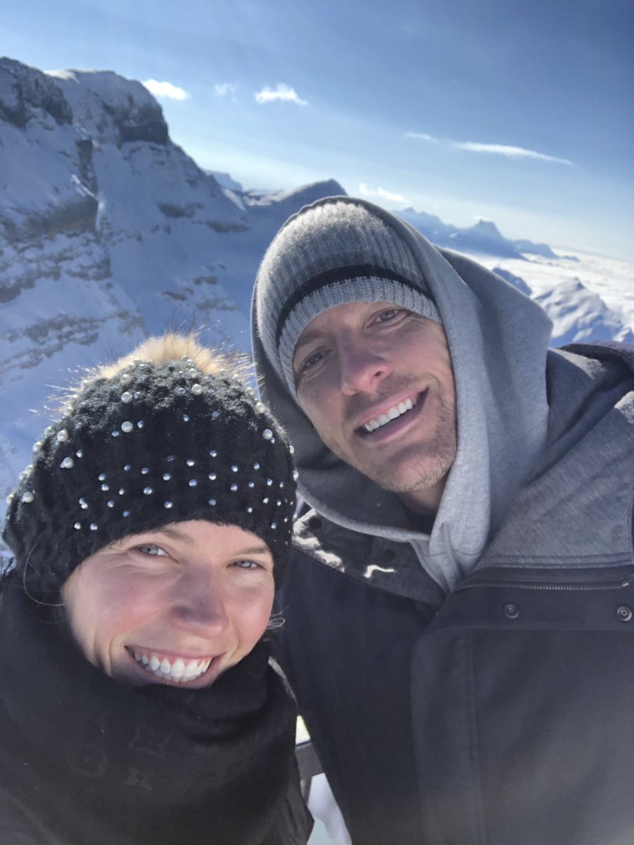 沃兹尼亚奇晒滑雪美照