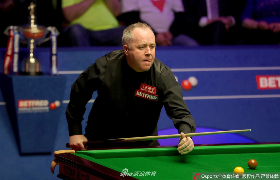 特鲁姆普18-9希金斯首夺世锦赛