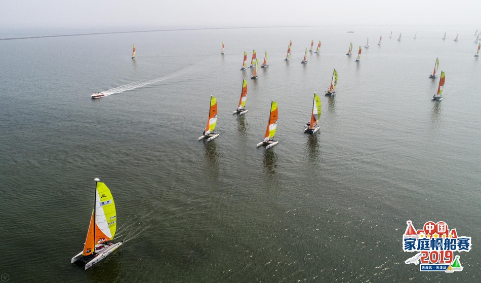 家庭帆船赛天津站郭川之子出战