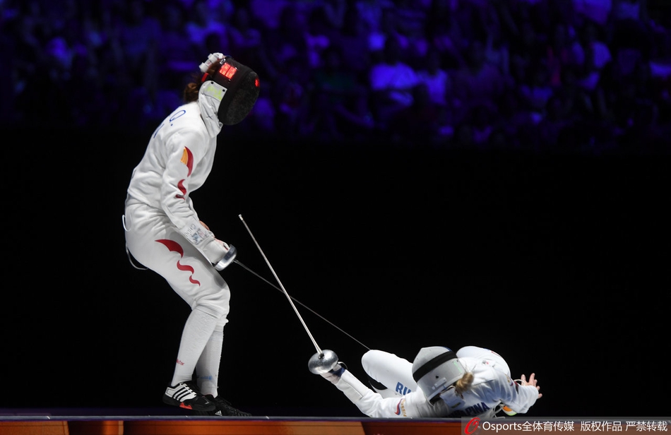 击剑世锦赛中国女重团体夺冠