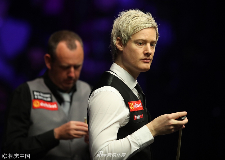 大师赛罗伯逊6-3威廉姆斯