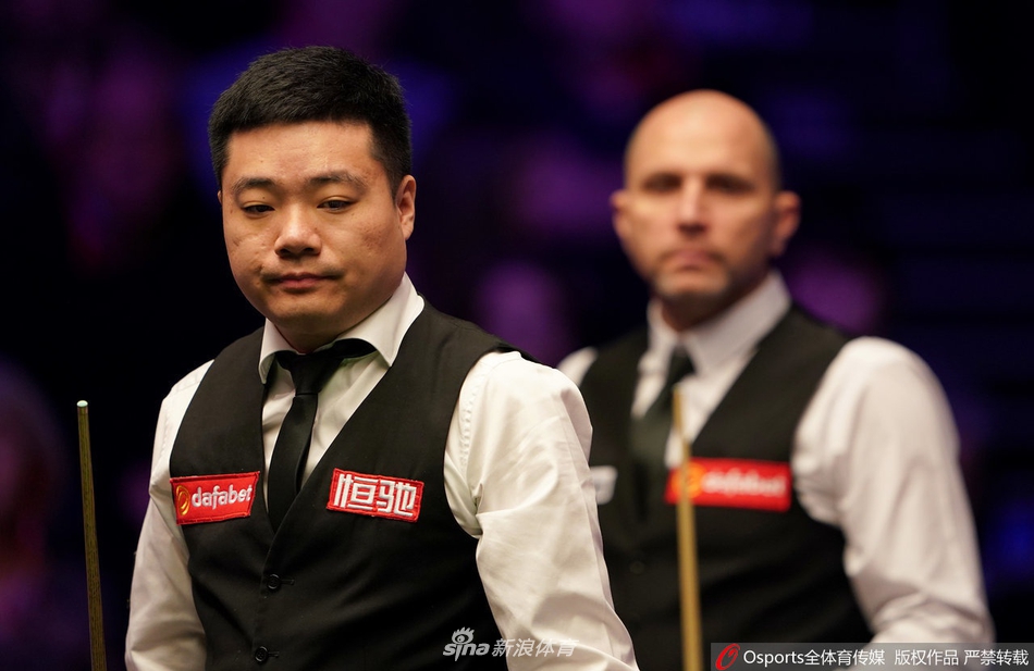 大师赛首轮丁俊晖3-6佩里