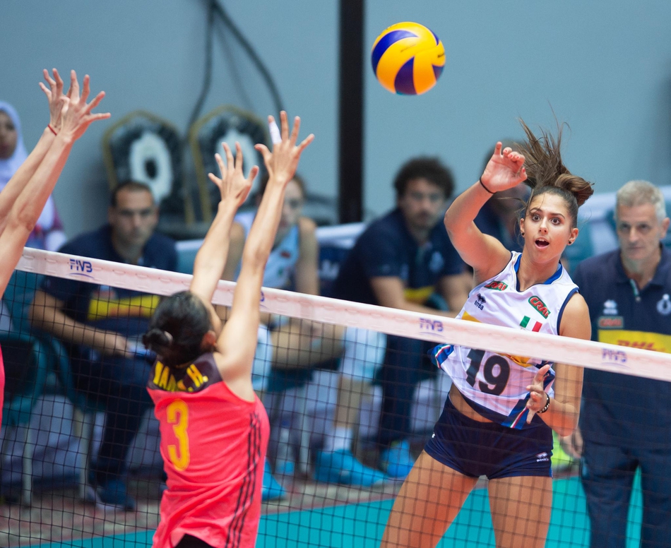 女排U18世青赛中国2-3意大利