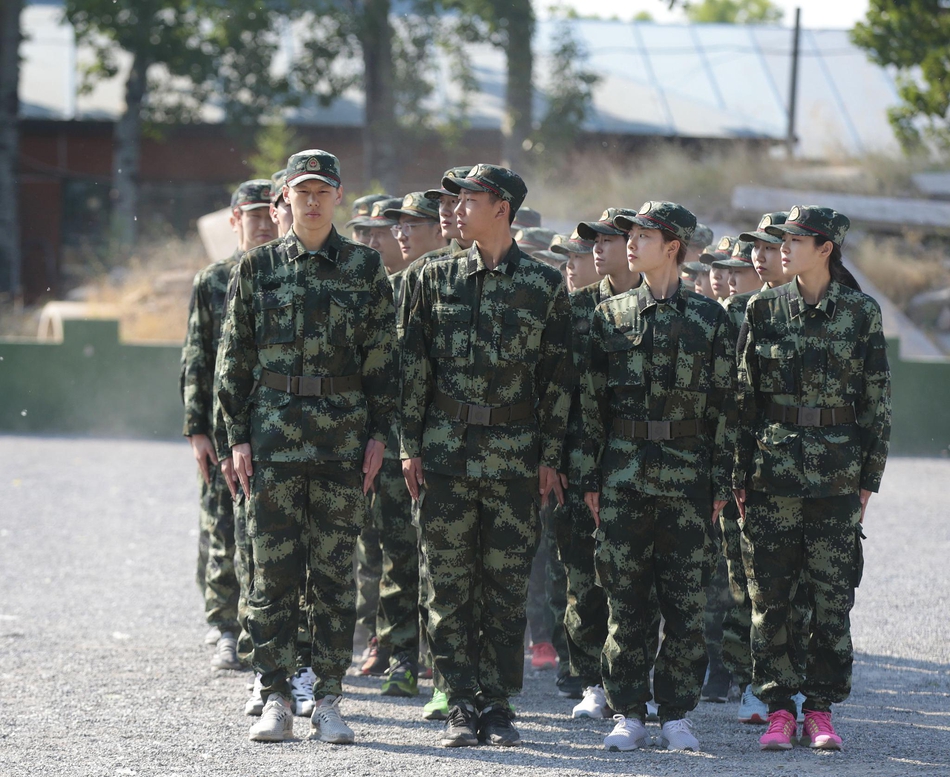 短道队军训闭营仪式在京举行