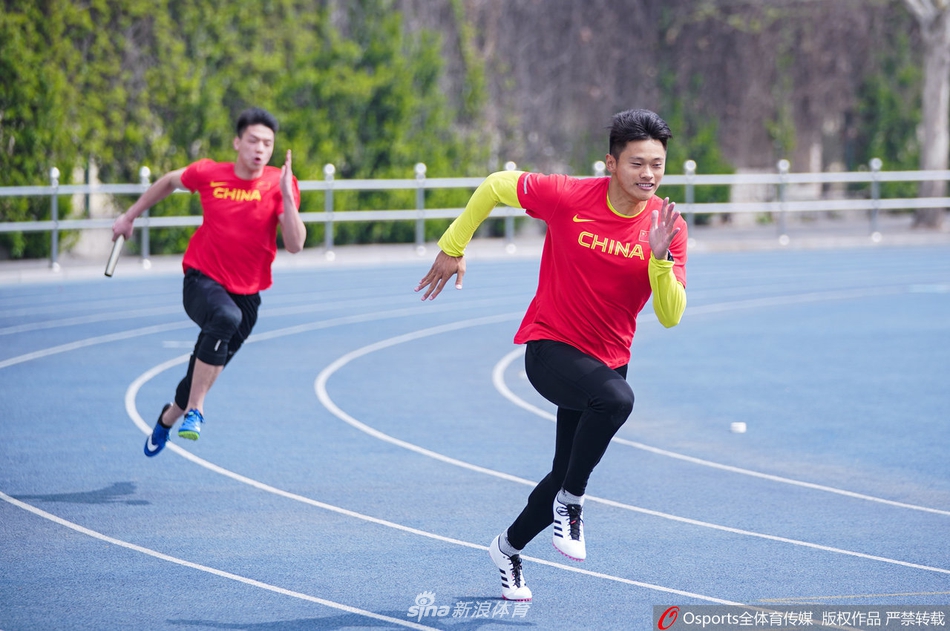 苏炳添谢震业备战亚锦赛