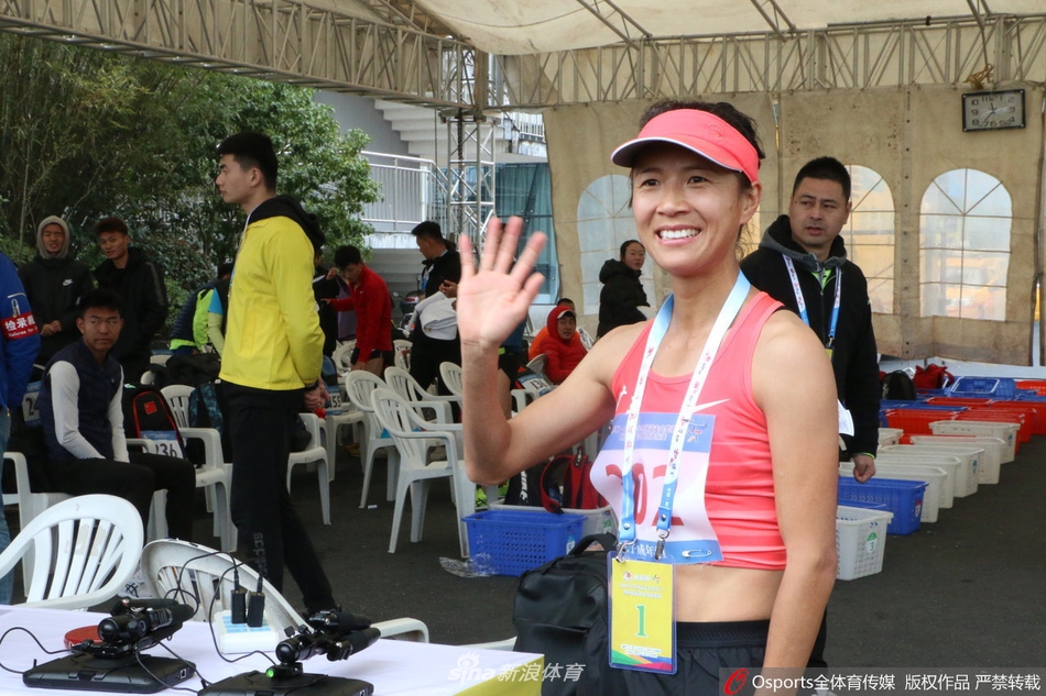 奥运冠军刘虹破50公里世界纪录