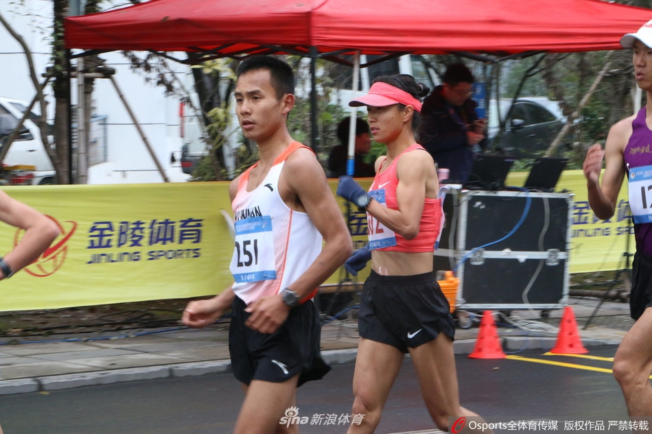 奥运冠军刘虹破50公里世界纪录