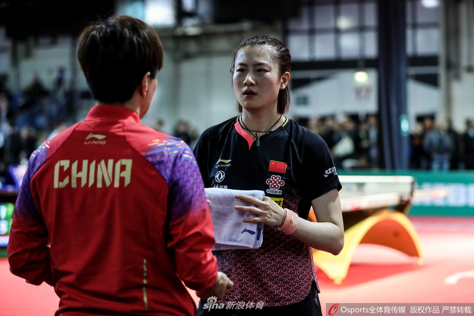 世乒赛次轮丁宁4-0德努特