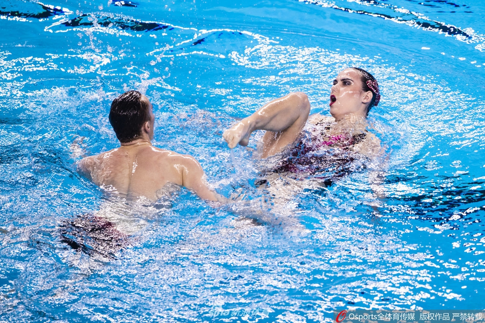 花游混双花样美男美女共舞